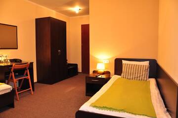 Фото номера Двухместный номер с 1 кроватью Отель Hotel Solec г. Солец 7